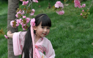 妈妈过年穿搭汉服文案，妈妈过年穿搭汉服文案怎么写