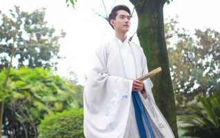 男款汉服短袖上衣穿搭，男款汉服短袖上衣穿搭图片